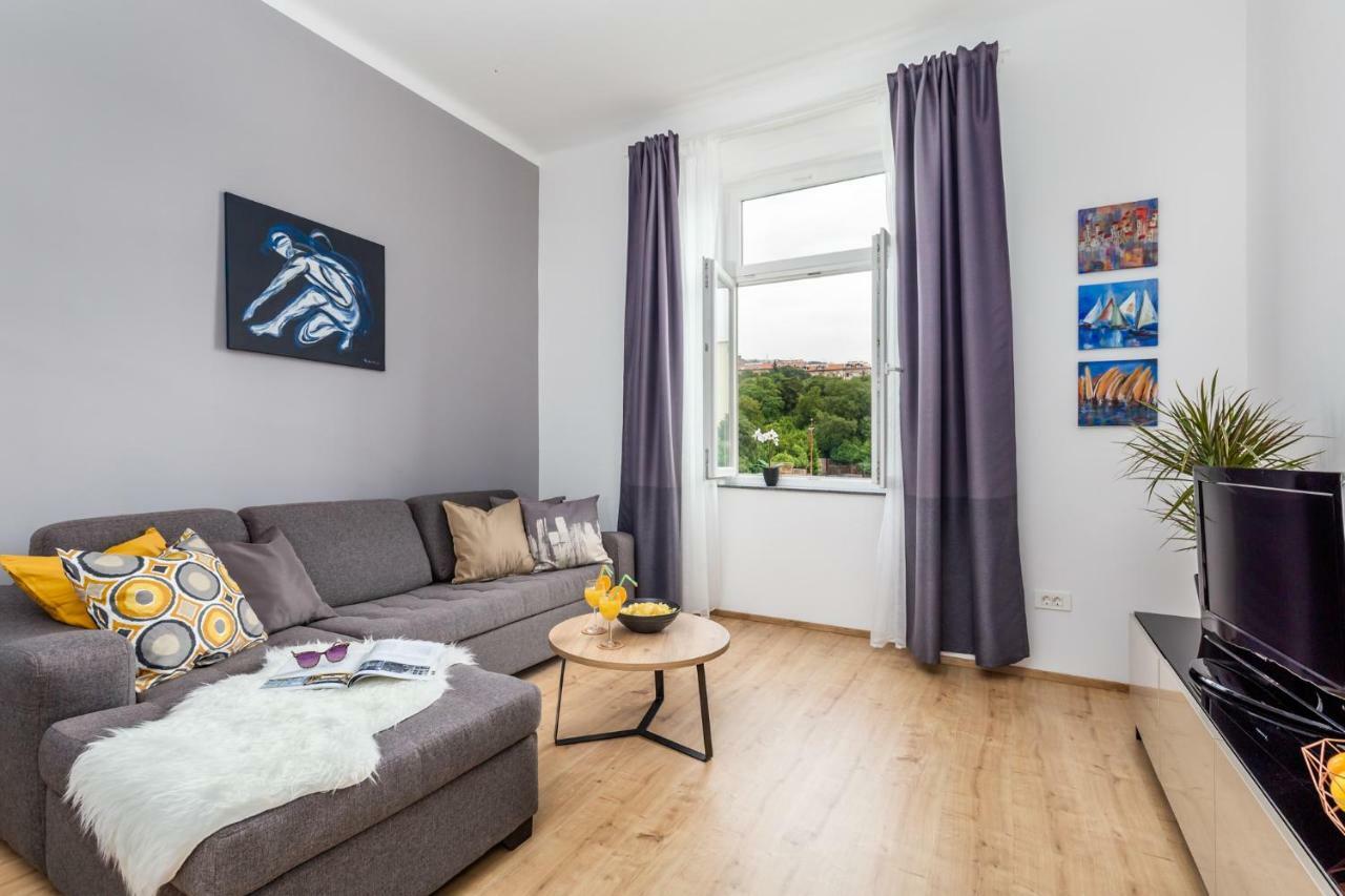 Appartamento Apartman Deark Fiume Esterno foto