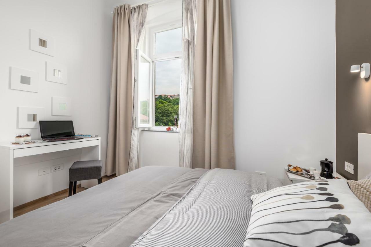 Appartamento Apartman Deark Fiume Esterno foto